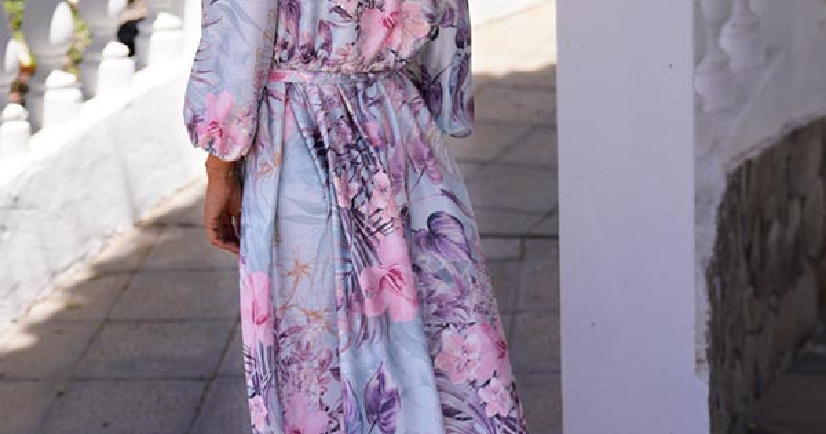 Galerie: Jarní móda pro ženy nad 40 let: Omladí vás květinové vzory i ...