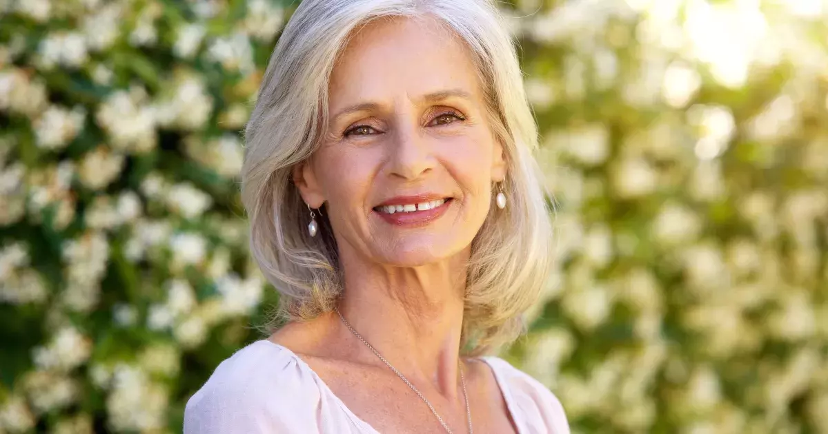 Galerie: Trendy účesy pro ženy nad 50 let, které vás omladí | SvětŽeny.cz