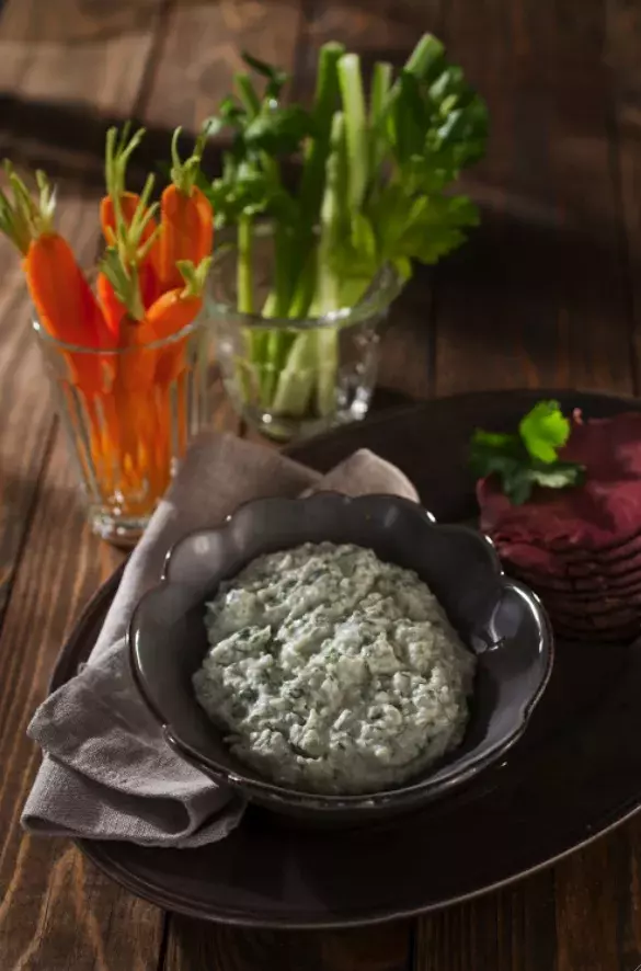 Petrželový dip s nivou