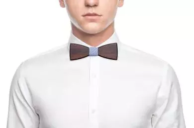 Originální motýlek BeWooden je vyrobený ze dřeva. Stojí 1290 Kč.