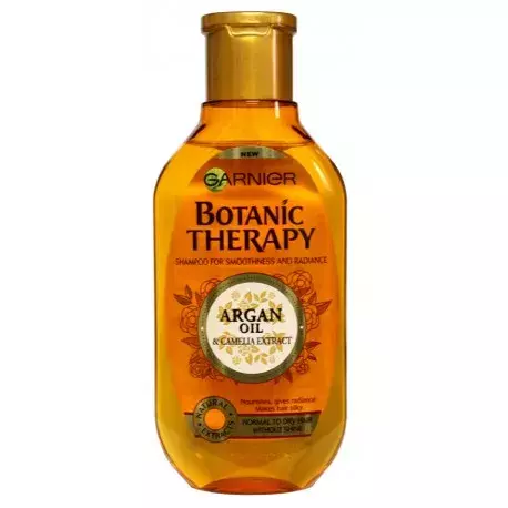 Foto 2 k článku Jak dodat vlasům lesk? Vsaďte na kamélii!