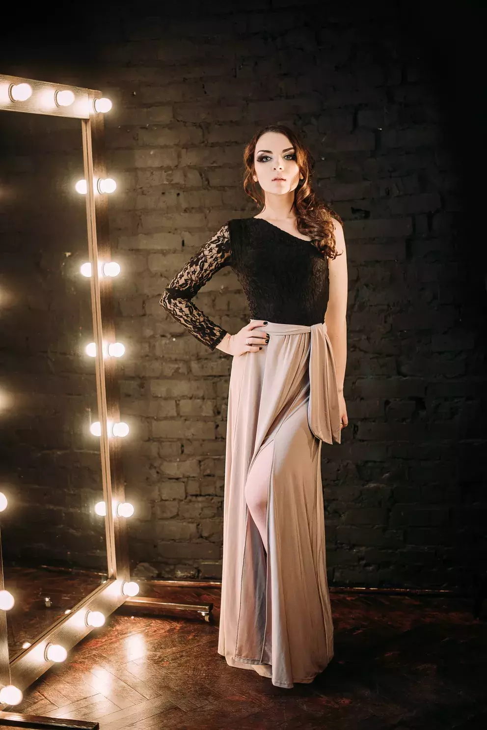 Foto 9 k článku Plesová sezóna: šaty, ve kterých zazáříte