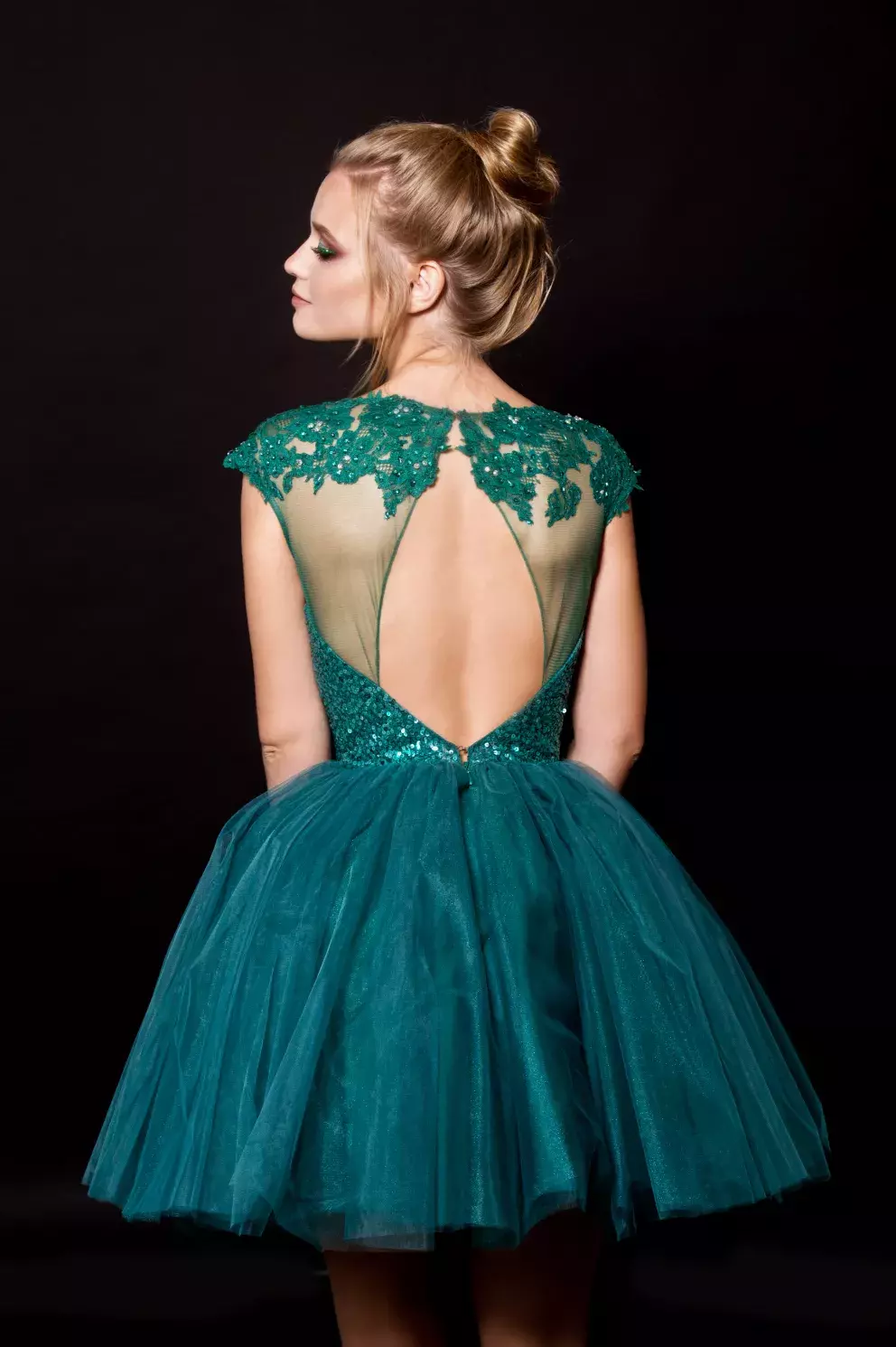 Foto 11 k článku Plesová sezóna: šaty, ve kterých zazáříte