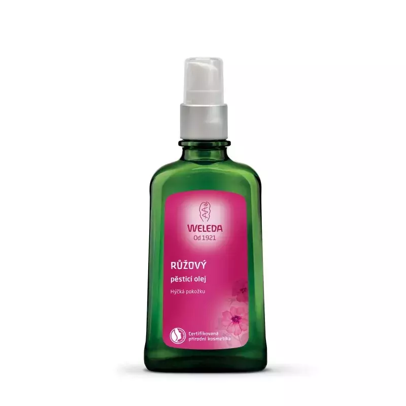 <p>Růžový pěsticí olej (Weleda, 419 Kč).</p>
