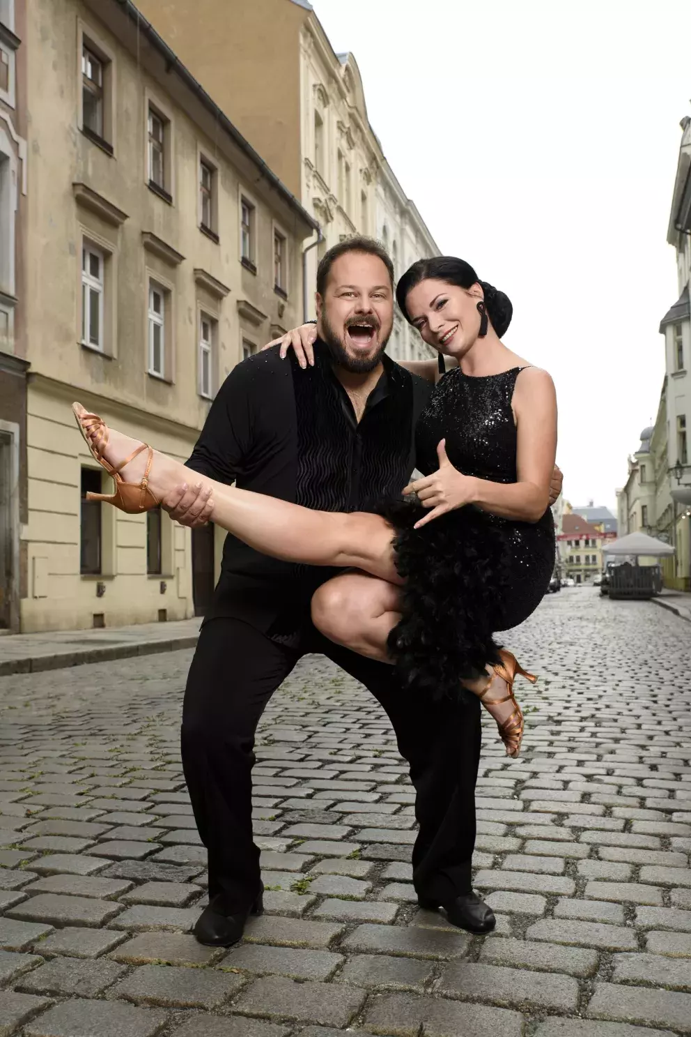 <p>Zpěvák Ondřej „„Xindl X“ Ládek a tanečnice Markéta Dostálová</p>
