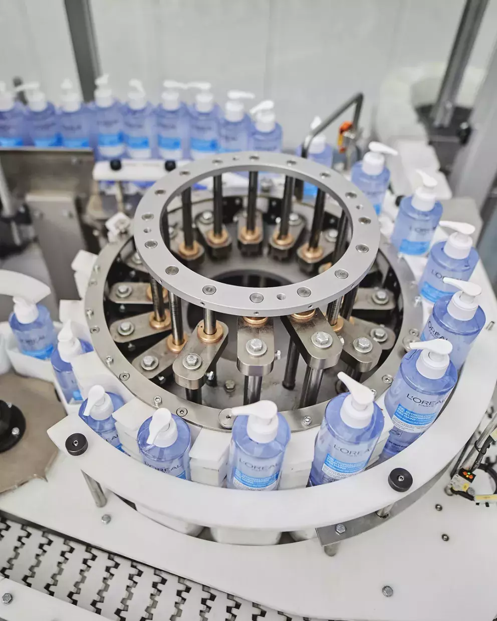 Foto 1 k článku L’ORÉAL PARIS PODPOŘÍ PRACOVNÍKY VE ZDRAVOTNICTVÍ A DOMOVECH PRO SENIORY!