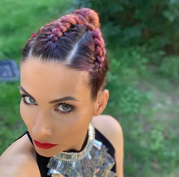 Foto 4 k článku Cop podle Kim Kardashian není jen pro dlouhovlásky. Poradíme vám, jak na to!