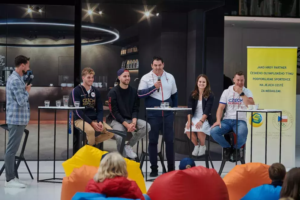 Foto 4 k článku Sazka darovala skrze olympijské medailisty 300 000 korun na dětský sport