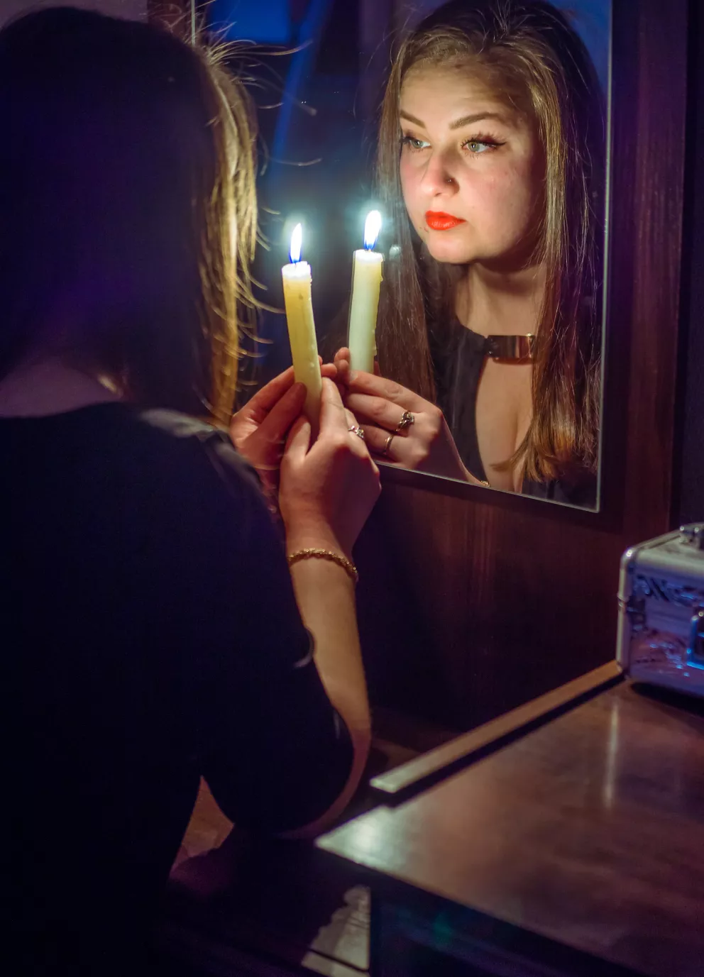 Věštění ze zrcadla