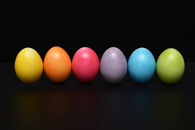 Odpověď na otázku č.6

B) zajíček – rodiče spolu s dětmi vyrobí slaměná hnízdečka, kam pak velikonoční zajíček umístí vajíčka a dobroty.
