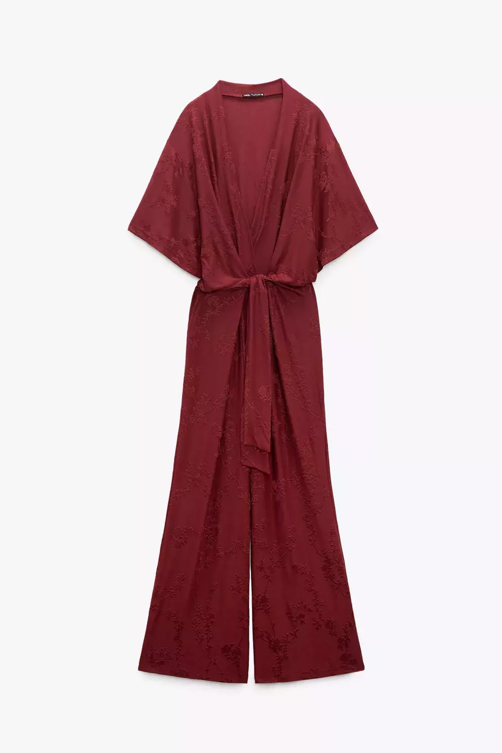 Foto 3 k článku Co se nosí: Zařaďte do vašeho šatníku i overaly. Zalichotí každé ženské postavě