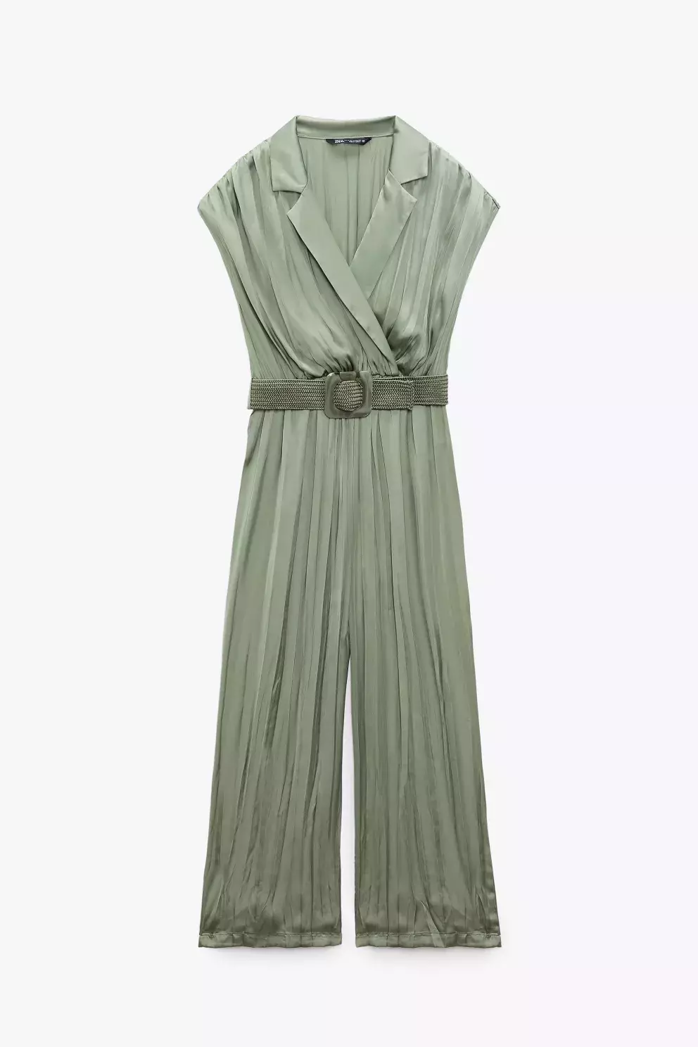 Foto 4 k článku Co se nosí: Zařaďte do vašeho šatníku i overaly. Zalichotí každé ženské postavě