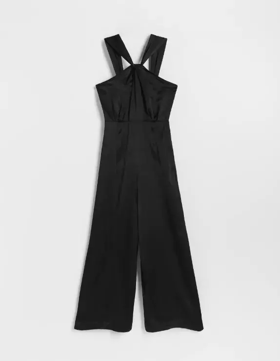 Foto 5 k článku Co se nosí: Zařaďte do vašeho šatníku i overaly. Zalichotí každé ženské postavě