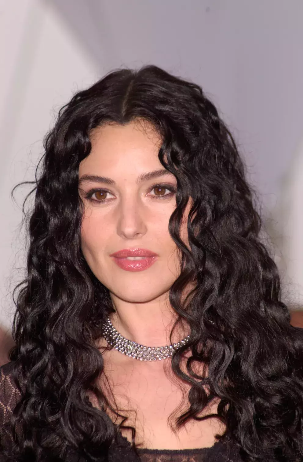 Foto 4 k článku Monica Bellucci a tajemství její krásy: Nepomáhá si plastikou ani dietami, být štíhlá a atraktivní jako ona skoro nic nestojí