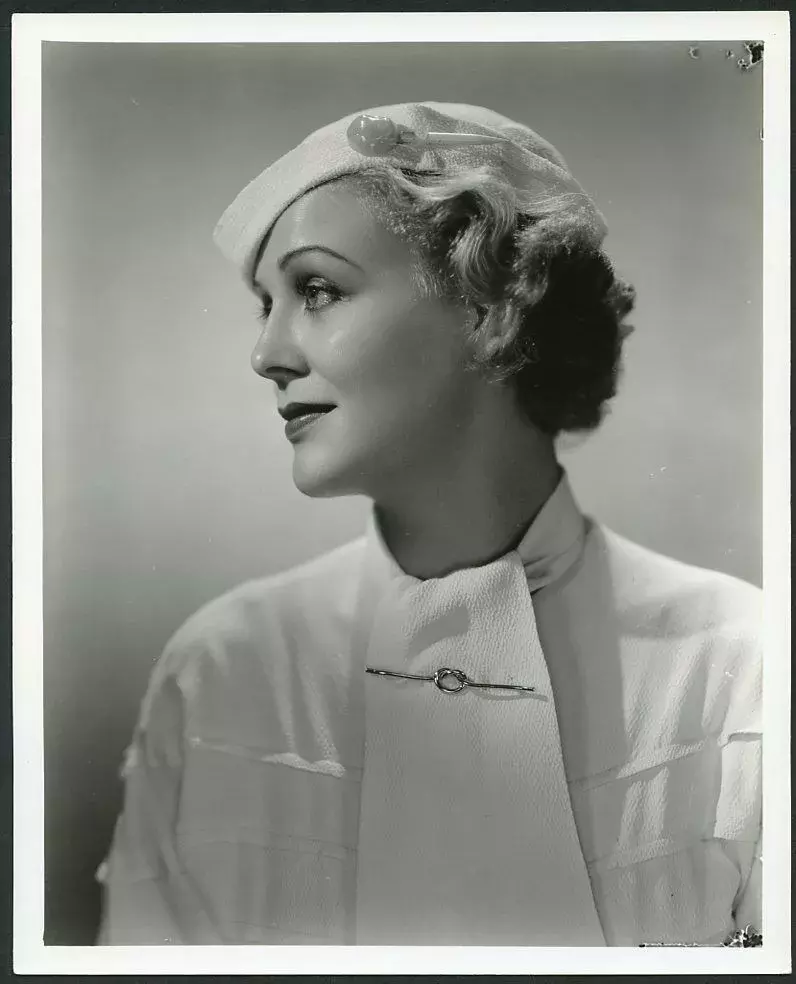 Gloria Stuart