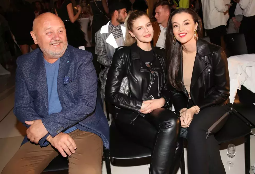 Foto 4 k článku Svůdná Iva Kubelková slaví 20 let s partnerem. Společná fotka od moře a dojemné vyznání lásky