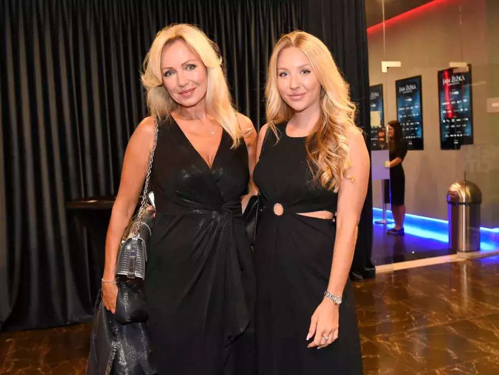 Foto 4 k článku Jablko nepadlo daleko od stromu: Dcera Kateřiny Brožové vypadá jako její mladší kopie