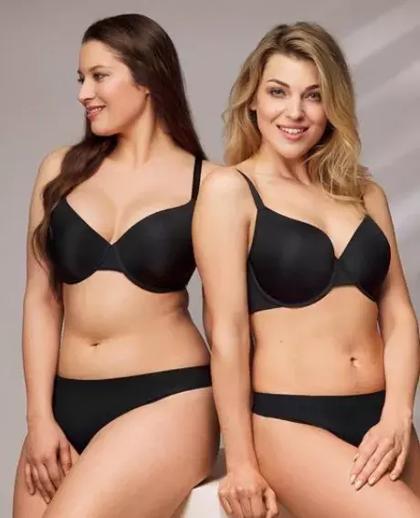 Podprsenka Simplicity T-Shirt Bra vyztužená 589 Kč ,  Astratex. Foto: Archiv firmy. 