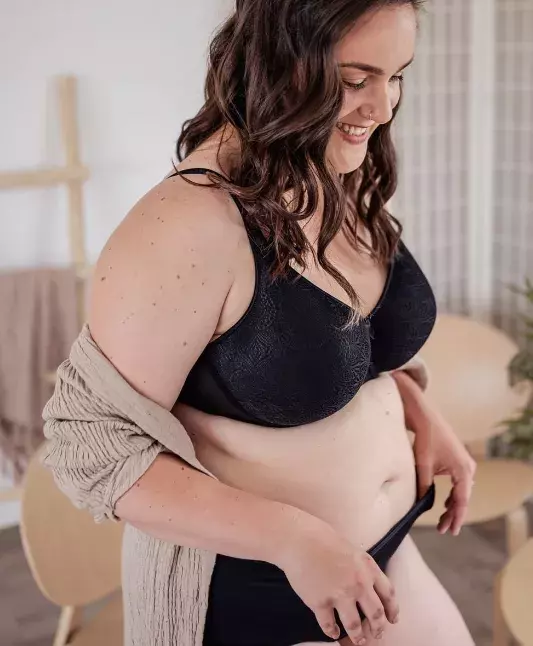 Speciální podprsenka pro velká prsa LadyM Delicate Cena: 1 759 Kč. Timo. Foto: Archiv firmy. 