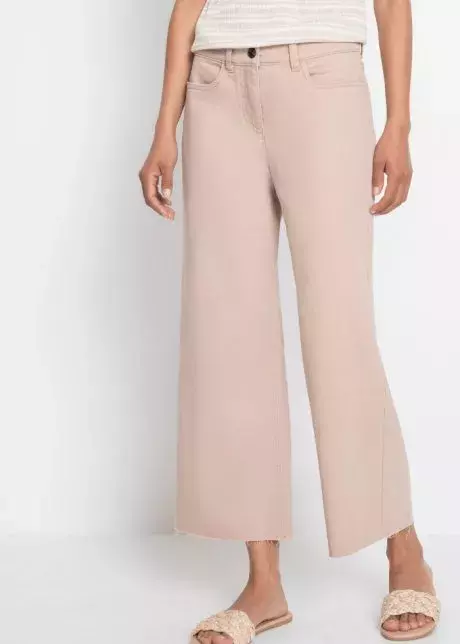 kalhoty nad kotníky