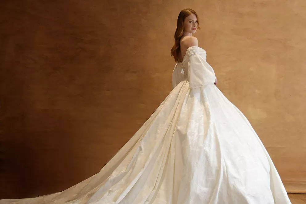 svatební šaty