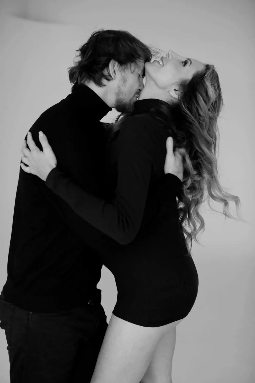 Foto 2 k článku Nemůže být šťastnější. Olga Lounová je poprvé maminkou. Jejich první společná fotografie dojímá fanoušky