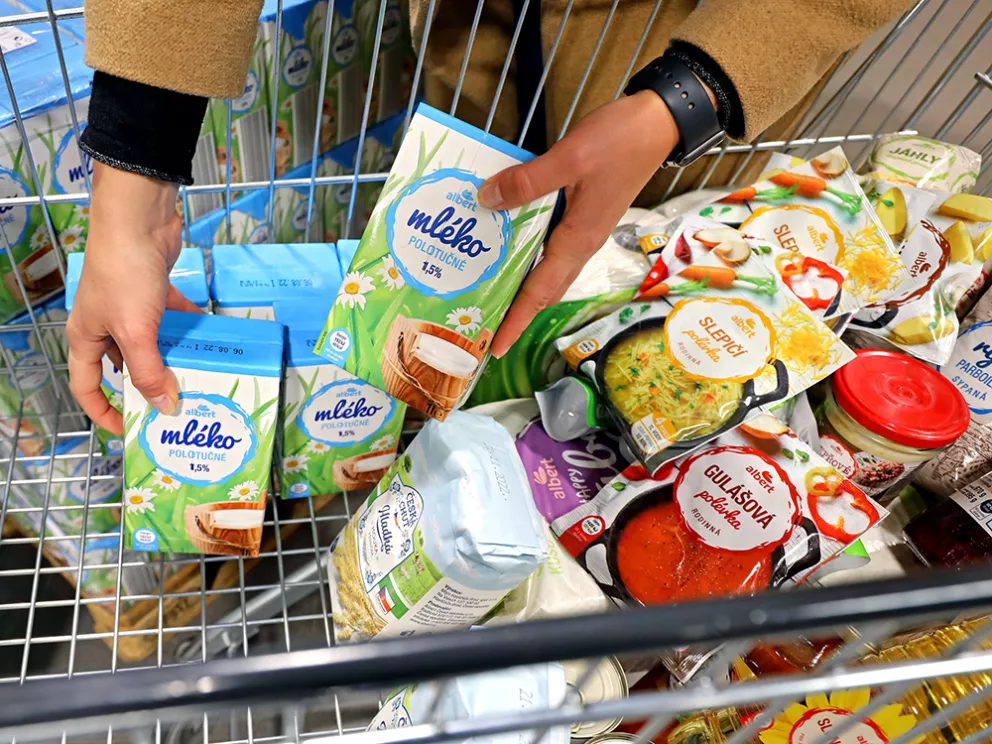 Sbírka potravin pořádaná obchodem ALBERT