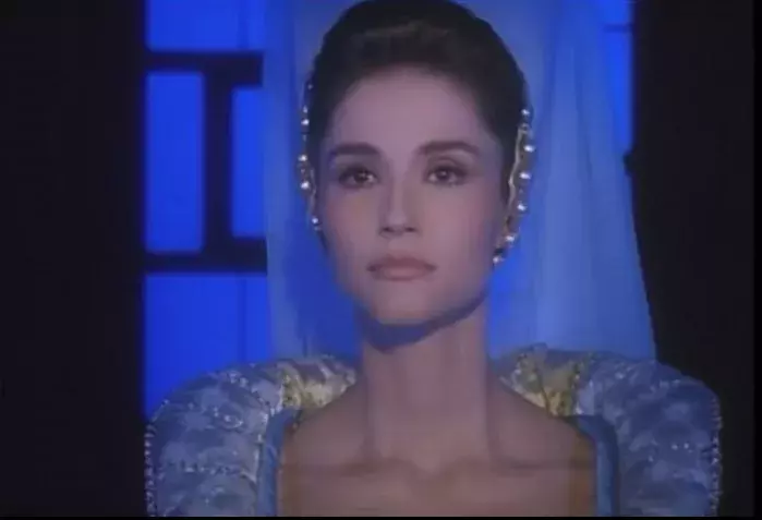 Foto 2 k článku Princezna Fantaghirò po 31 letech: Podívejte se, jak se zub času podepsal na Romualdovi či Černé královně