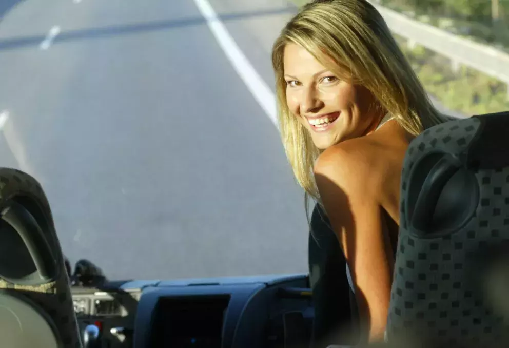 Foto 3 k článku Pamela z Účastníků zájezdu po 16 letech: Blonďatá kráska je nepřehlédnutelná 