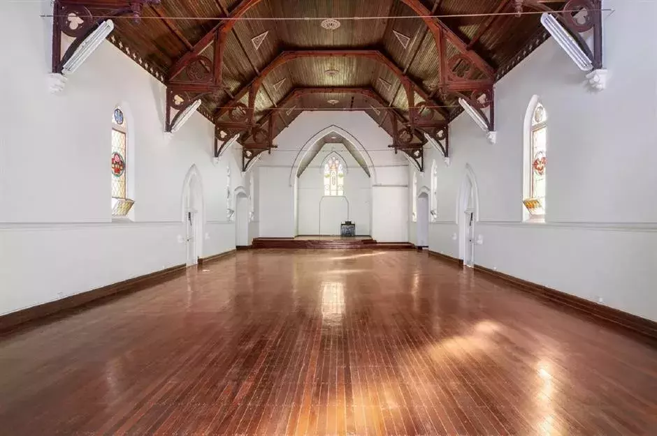 All Hallows, Západní Austrálie