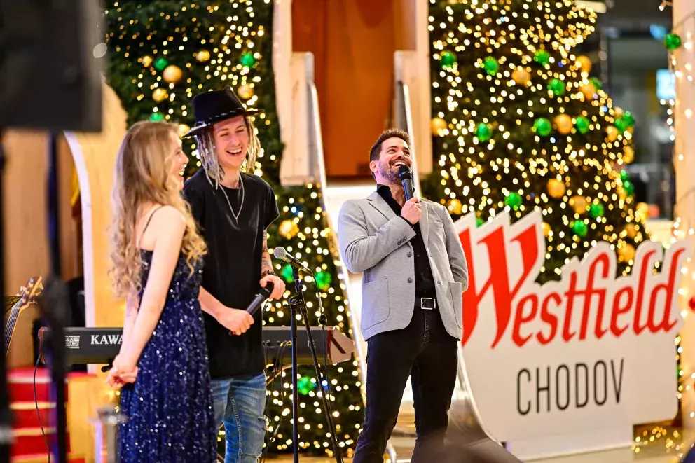 Foto 5 k článku Charitativní projekt, který vás dojme: Na Štědrý den se sešla řada celebrit, aby potěšily ty, kteří nemají takové štěstí