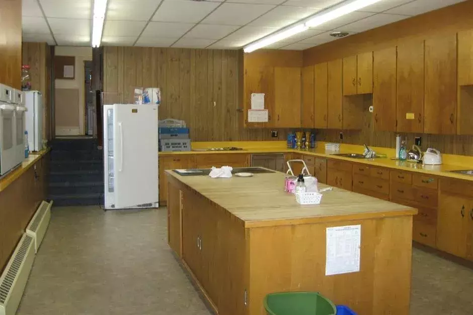 Bílý šindelový kostel, Kanada