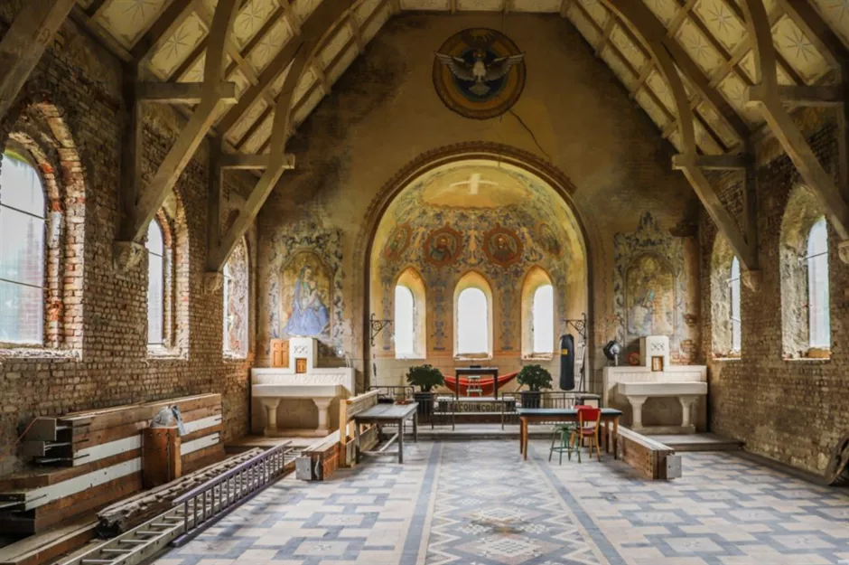 Kostel ve stylu Art Deco, Pikardie, Francie