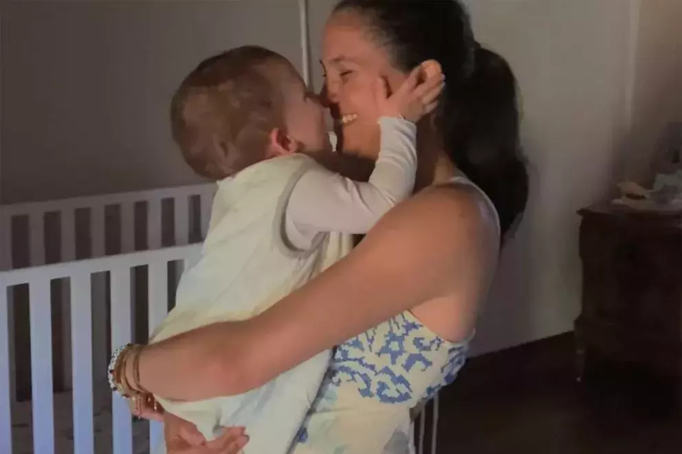 Foto 2 k článku Nový dokument o Harrym a Meghan odhaluje fotografie, které nikdy nikdo neviděl. Zásnuby na dece nebo tajný výlet