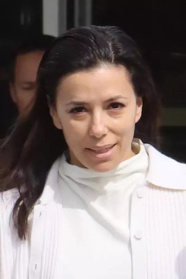 Foto 5 k článku Zoufalá manželka Eva Longoria se téměř v padesáti ukázala bez make-upu. Fanoušci nevěří svým očím