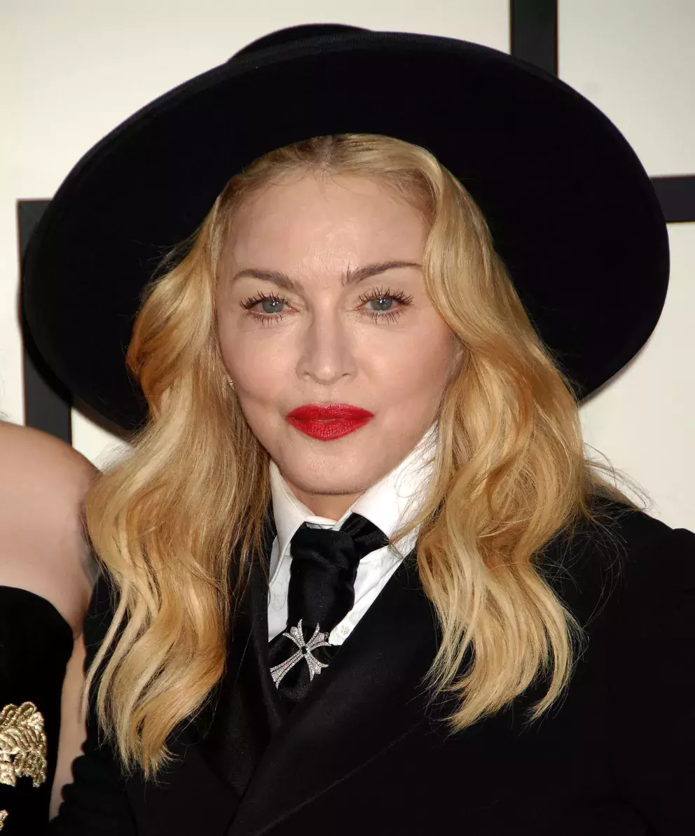 Foto 7 k článku Z proměny Madonny zůstává rozum stát: Z krásné zpěvačky je zrůda