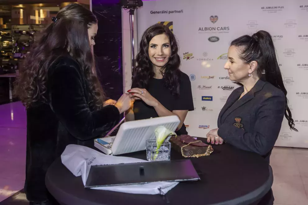 Foto 1 k článku Tradice, elegance, rodinná atmosféra - přesně to byl Jubilejní ples hotelu International v Brně