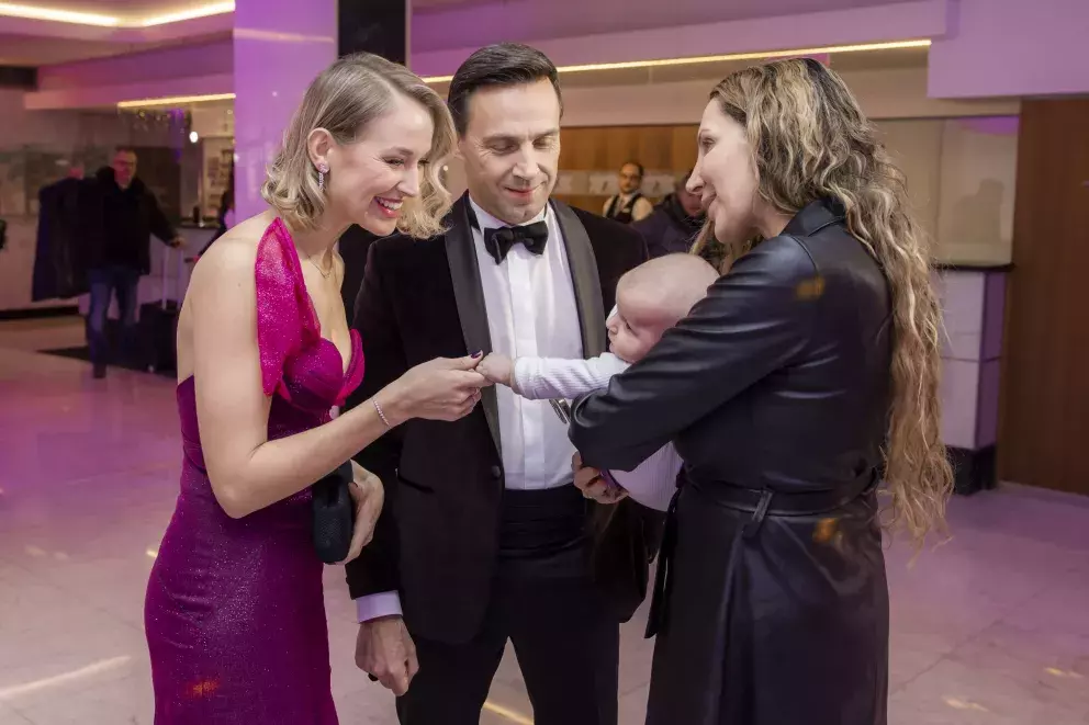 Foto 8 k článku Tradice, elegance, rodinná atmosféra - přesně to byl Jubilejní ples hotelu International v Brně