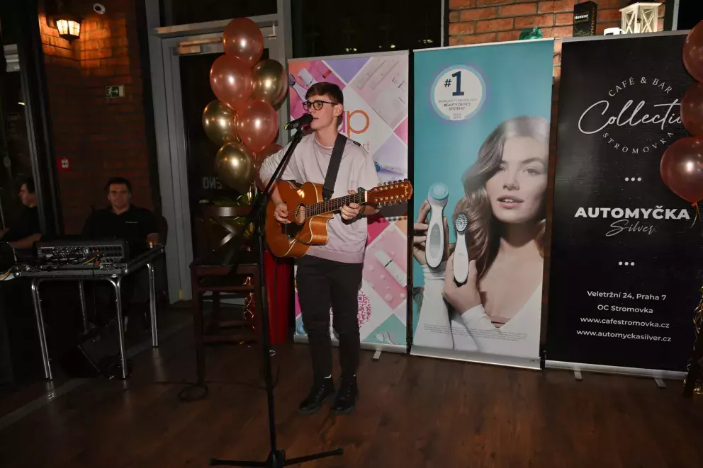 Foto 14 k článku Collagen párty v Café & Bar Stromovka Collection: Známé tváře přišly objevit tajemství anti-aging péče