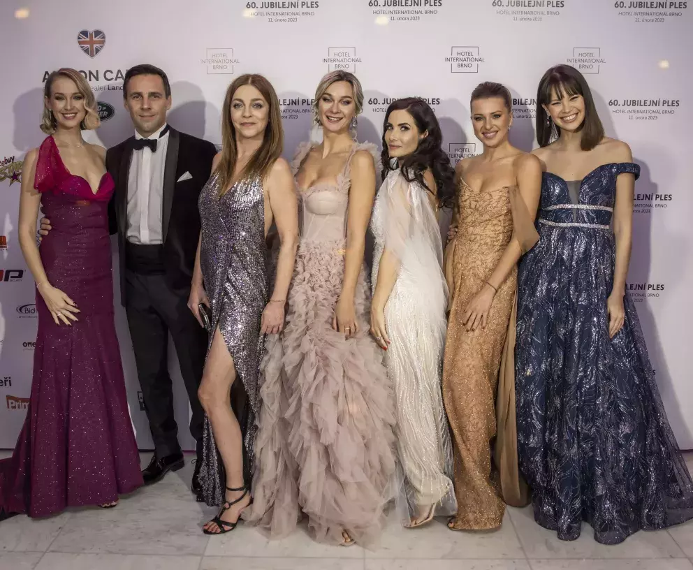 Foto 58 k článku Tradice, elegance, rodinná atmosféra - přesně to byl Jubilejní ples hotelu International v Brně