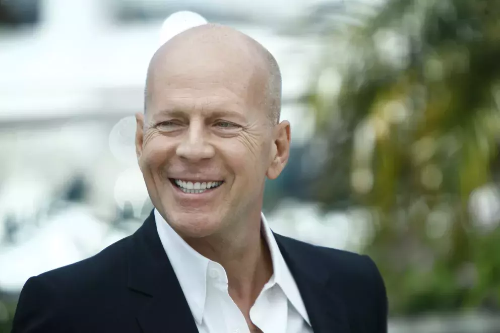 Foto 9 k článku Herec Bruce Willis se ukázal na veřejnosti poprvé po odhalení diagnózy. Vyrazil na kávu s přáteli