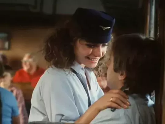 Foto 2 k článku „Nezastavujeme, máme zpoždění!“ Legendární hláška odstartovala Vlastě Mészárosové kariéru. Herečka se nedožila ani 40. narozenin