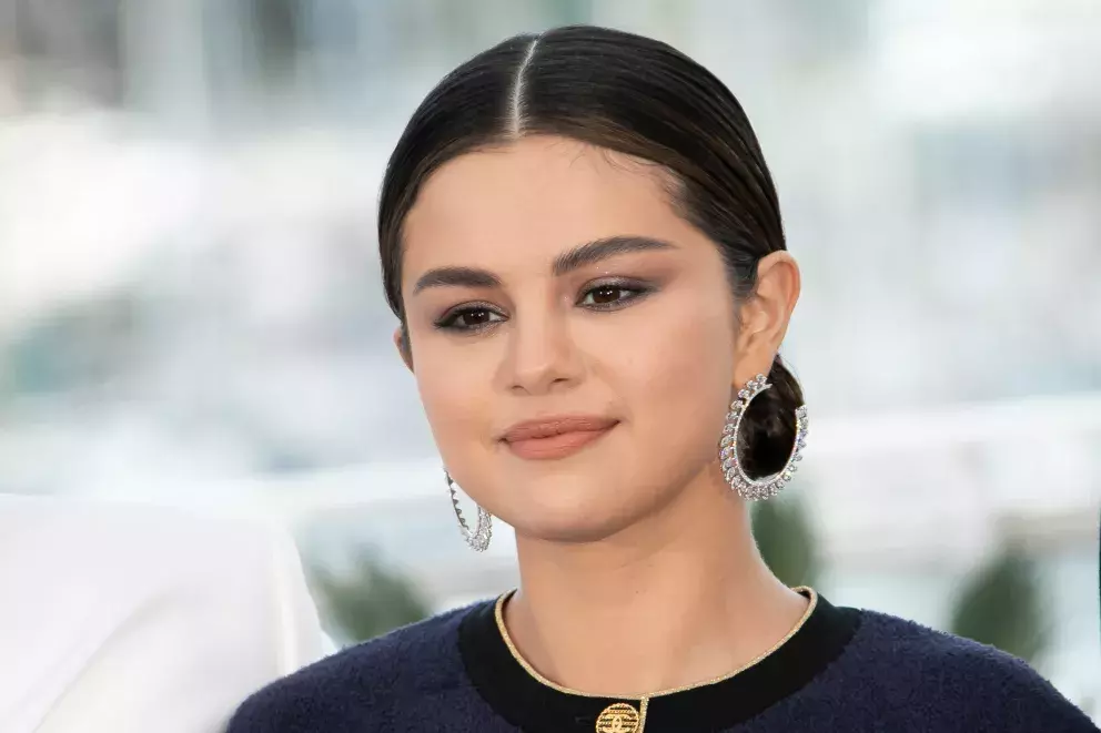 Foto 7 k článku Selena Gomez ukázala svou tvář bez make-upu. Po šikaně ohledně své váhy to nenávistníkům znovu natřela