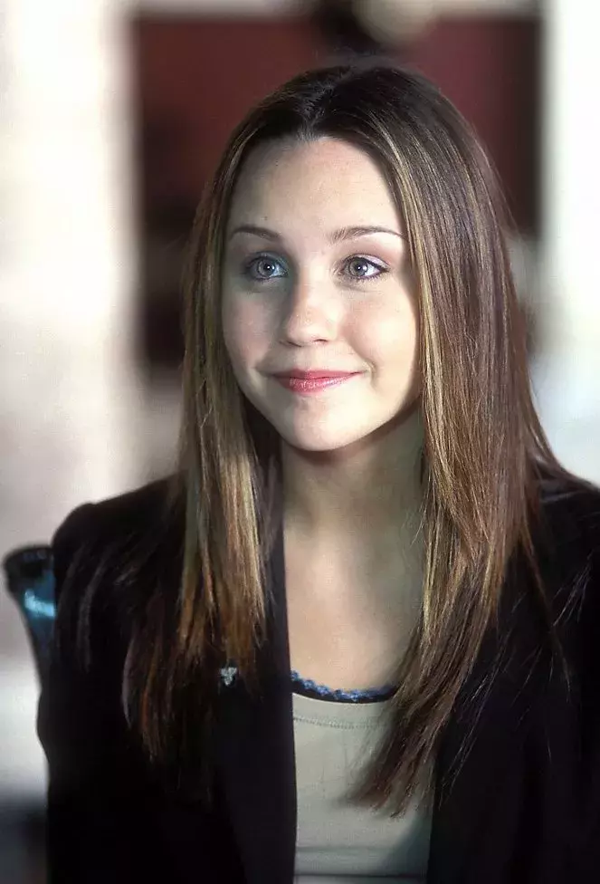 Foto 2 k článku Dětské hvězdě Amandě Bynes se rozpadá život pod rukama. Po propuštění z psychiatrie ji zatkla policie