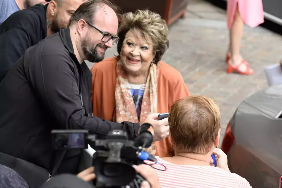 Foto 1 k článku Karlovy Vary 2023 startují: Jiřina Bohdalová (92) po zdravotních problémech vypadá lépe než kdy dřív