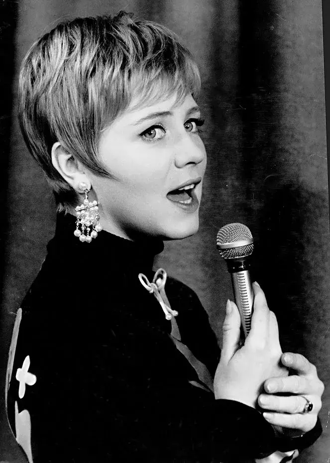 Foto 7 k článku Oblíbená hvězda seriálu Ulice: Jaroslava Obermaierová se, i v téměř 80 letech, musí otáčet. Údajně živí svého syna