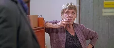 Foto 10 k článku Oblíbená hvězda seriálu Ulice: Jaroslava Obermaierová se, i v téměř 80 letech, musí otáčet. Údajně živí svého syna