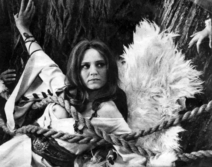 Foto 2 k článku Oblíbená hvězda seriálu Ulice: Jaroslava Obermaierová se, i v téměř 80 letech, musí otáčet. Údajně živí svého syna