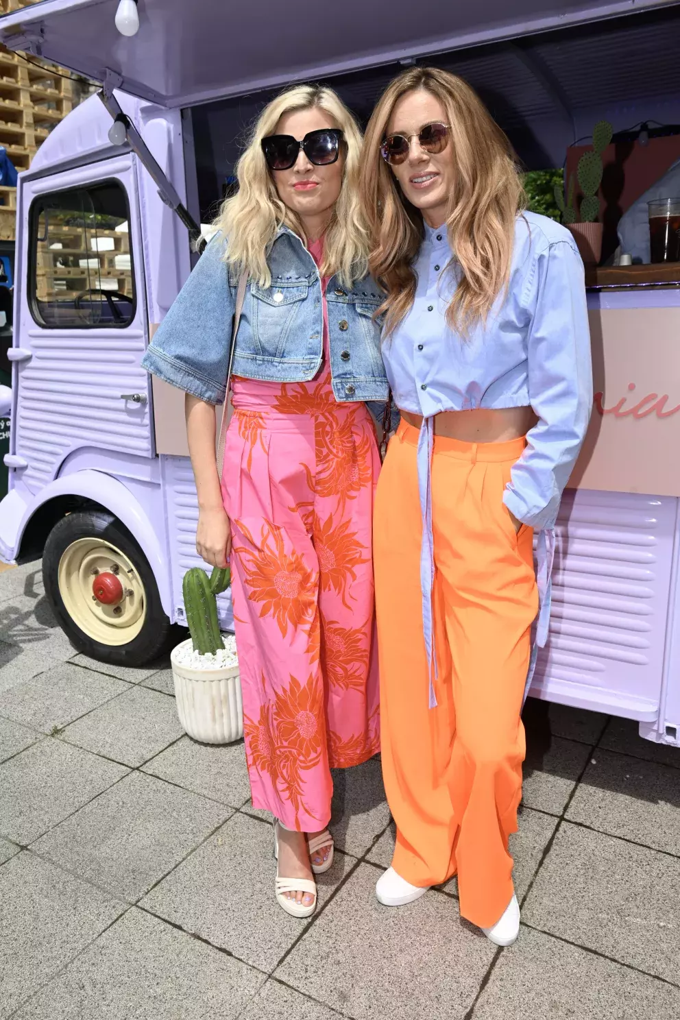 Foto 9 k článku Móda ve Varech: Celebrity vynesly kousky, které si zamilujete. Inspirujte se u Veroniky Arichtevy a dalších krásek