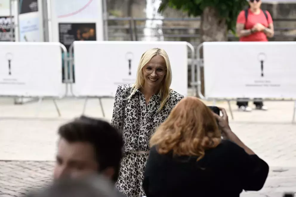 Foto 8 k článku Galerie: Celebrity jako obyčejní lidé. Podívejte se, jak vypadají předtím, než se nachystají na červený koberec ve Varech